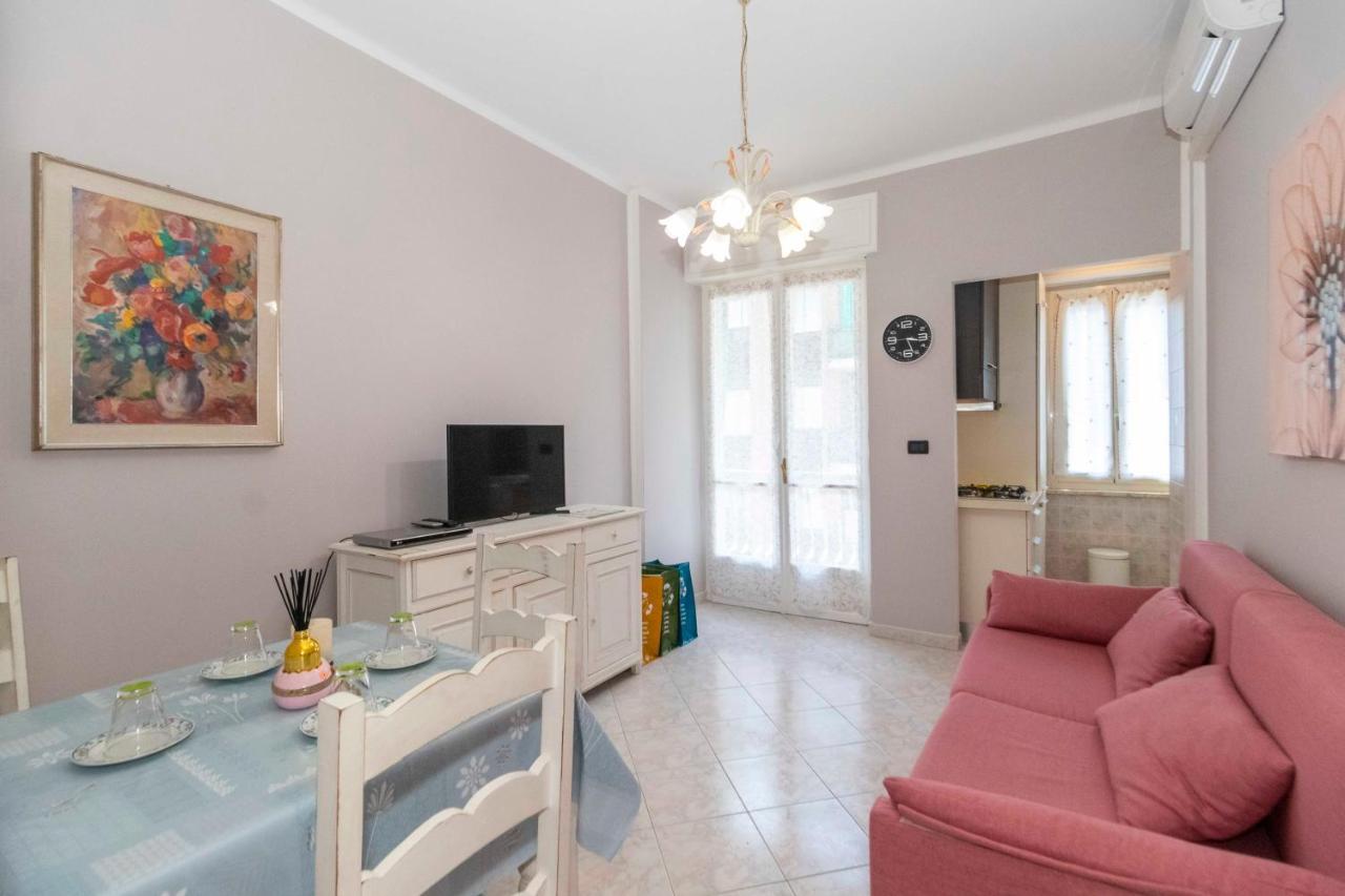 Santa Rita District Functional Flat Apartment *